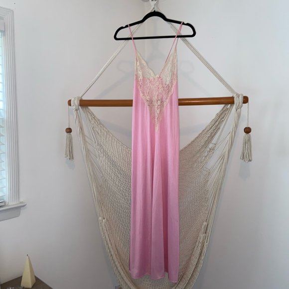 Vintage pink maxi dress 100% nylon - Picture 1 of 4